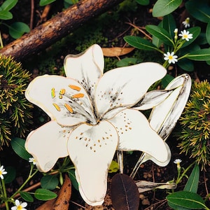 Translucent Gold Foil Iridescent Floral Mix Stickers: Elegant White Flower Decals for Card Decorating and Scapbooking