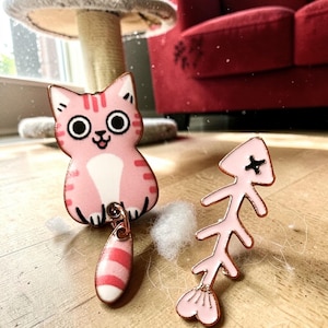 Prissy in Pink Cat Enamel Pin: Playful Animal Lapel Accessory