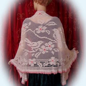 Birds N Blossoms Filet Shawl pattern image 3