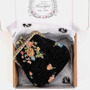 Monedero de alfombra cosido a mano - Monedero vintage con doble cierre de beso - Bolso tipo bolsa con cierre de bola a presión - Regalo para ella - Listo para regalar - Ramos negros