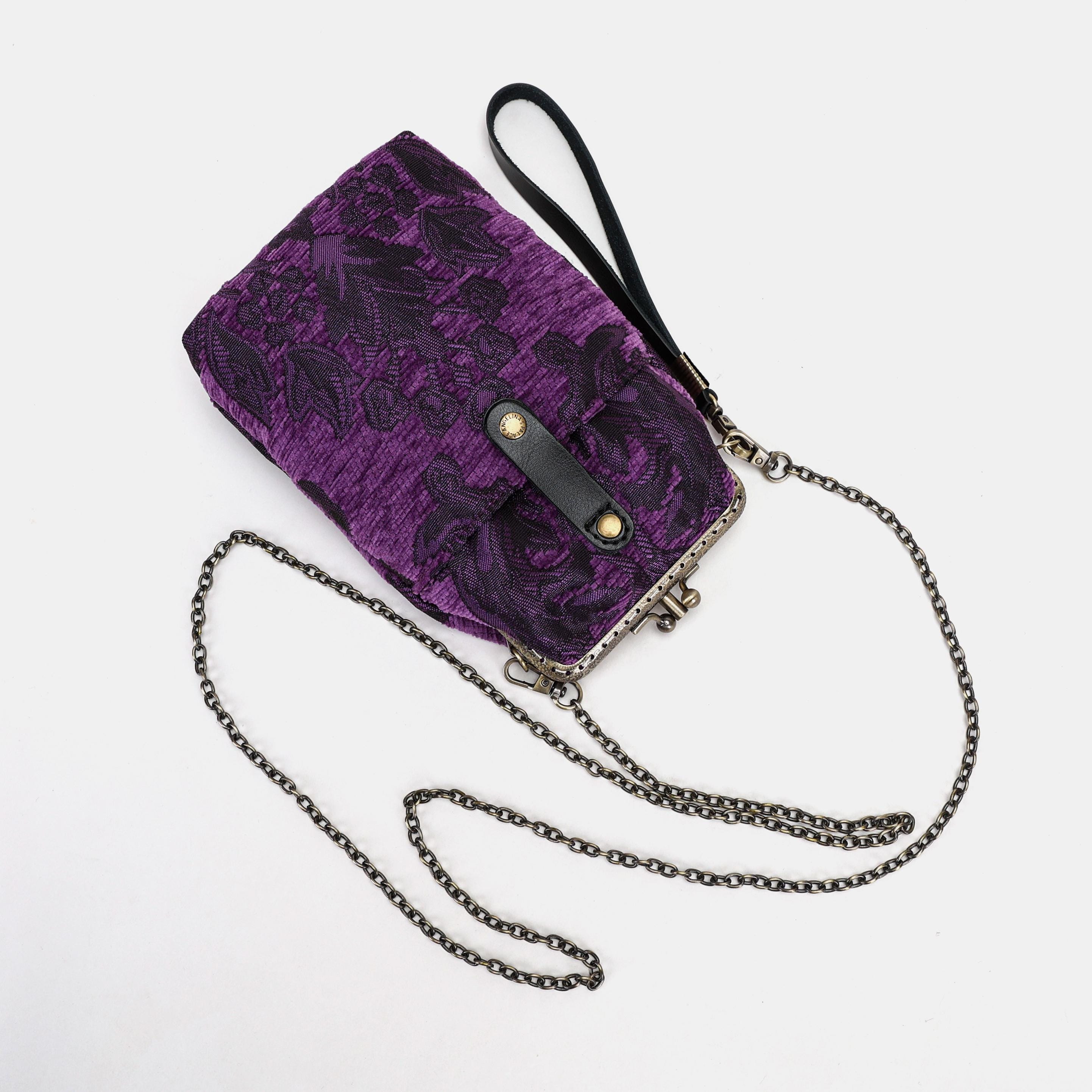 小物入れ hooked vintage accessory case Handsewn Carpet Phone Case Passport Holder-vintage Double Kiss