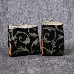 Cartera con 11 y 17 ranuras para tarjetas, billetera de alfombra cosida a mano, bolsa de identificación con cierre de beso vintage, tarjetero con cierre, regalo para ella, estilo vintage con pergamino en negro y verde