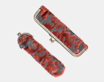 Vintage Fountain Pen Case-Solo & Duo-Handmade-Carpet Pen Pouch-Kiss Lock Holder-Gift for Writers-Burnout Velvet St Tropez Scuba Coral