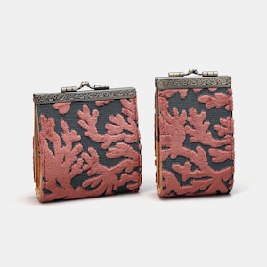 11 & 17 Kartenfächer Geldbörse-Handgenähter Teppich Geldbeutel-Vintage Kiss Lock ID Tasche-Verschluss Kartenhalter-Geschenk für Sie - Samt Sr Tropez Scuba Coral