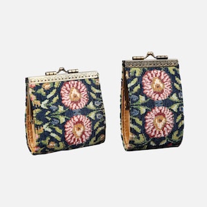 Cartera con 11 y 17 ranuras para tarjetas - Cartera de alfombra cosida a mano - Estuche vintage para identificación con cierre de beso - Tarjetero con cierre - Regalo para ella - Azul marino oriental