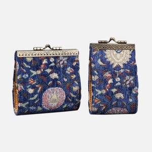 Cartera con 11 y 17 ranuras para tarjetas - Cartera de alfombra cosida a mano - Estuche vintage para identificación con cierre de beso - Tarjetero con cierre - Regalo para ella - Listo para regalar - Azul oriental