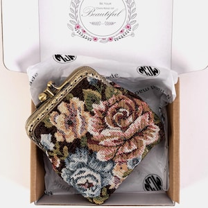 Monedero de alfombra cosido a mano, billetera vintage con cierre de doble beso, bolsa con cierre a presión de bola, regalo para ella, listo para regalar, diseño floral negro