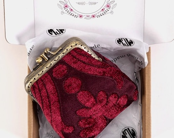 Handsewn Carpet Coin Purse-Vintage Double Kiss Lock Wallet-Ball Snap Clasp Pouch Bag-Gift for Her-Ready to Gift-Queen Wine