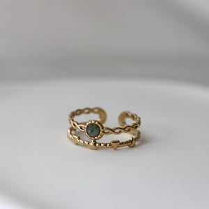 Ring Gold Damen, 14k Vergoldet, Wasserfest, 316L Edelstahl, feiner Doppelring mit Naturstein, zarter Goldring | SAGE Ring