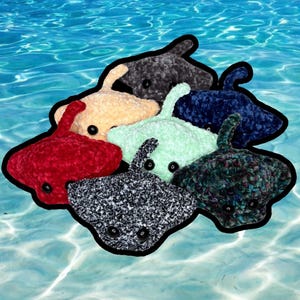 Mystery Mini Stachelrochen häkeln Plushie, Geschenkidee, Stofftier, Mini Plushie