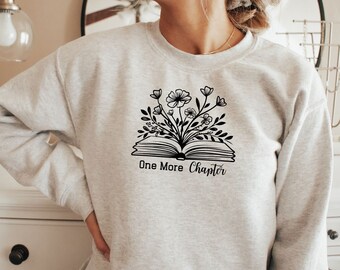 One More Chapter Crewneck Sweatshirt, Gildan 18000, Bookish Merch, Lezend meisje, Boekenliefhebber, Trui,