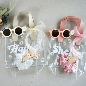 Blumenmädchen Vorschlag Geschenktüte mit Namen, benutzerdefinierte Gänseblümchen-Tasche für Blumenmädchen, personalisierte transparente Geschenktüte mit Band, Blumenmädchen-Sonnenbrille