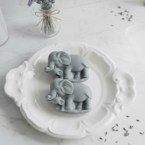 Stampo In PVC Per Sapone E Bomba Da Bagno – 3 Cavità: Elefante, Giraffa E Coniglio (N27)