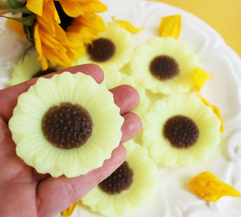 Sunflower Soap Set Flower Soap, Floral Soap, Wedding Favors, Bridal Shower, Soap Favors, Party Favors, Housewarming Gift, Flower Girl, Fun image 4