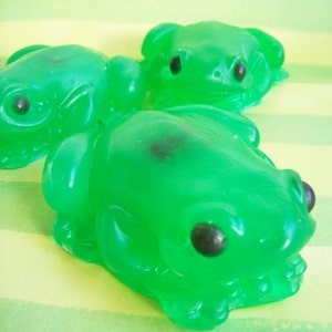 Frog Soap - Kids Soap, Animal Soap, Soap Favors, Cucumber Melon, Insect Soap, Fly Soap, Novelty Bath, Surprise Inside, Baby Shower Favors