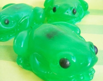 Frog Soap - Kids Soap, Animal Soap, Soap Favors, Cucumber Melon, Insect Soap, Fly Soap, Novelty Bath, Surprise Inside, Baby Shower Favors
