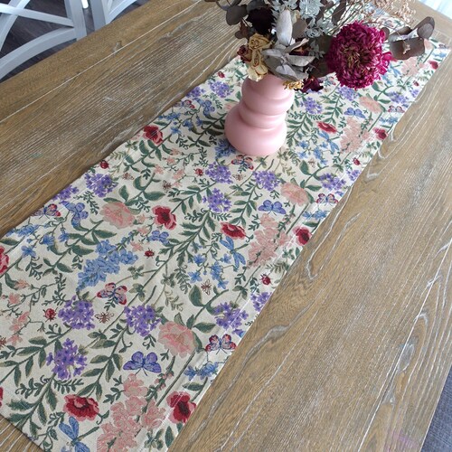 Chemin de table tapisserie florale Georgie : style victorien