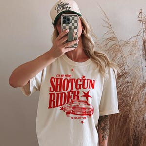 Będę Twoim Strzelcem Czerwoną GRAFIKĄ - Koszula Cowboy Carter - Beyhive Exclusive Merch Comfort Colors Heavyweight Unisex Shirt