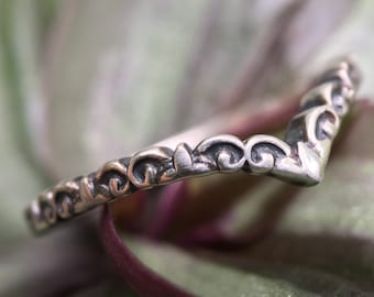 Floral V ring - Sterling Silver
