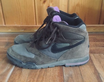 nike hiking boots 1990