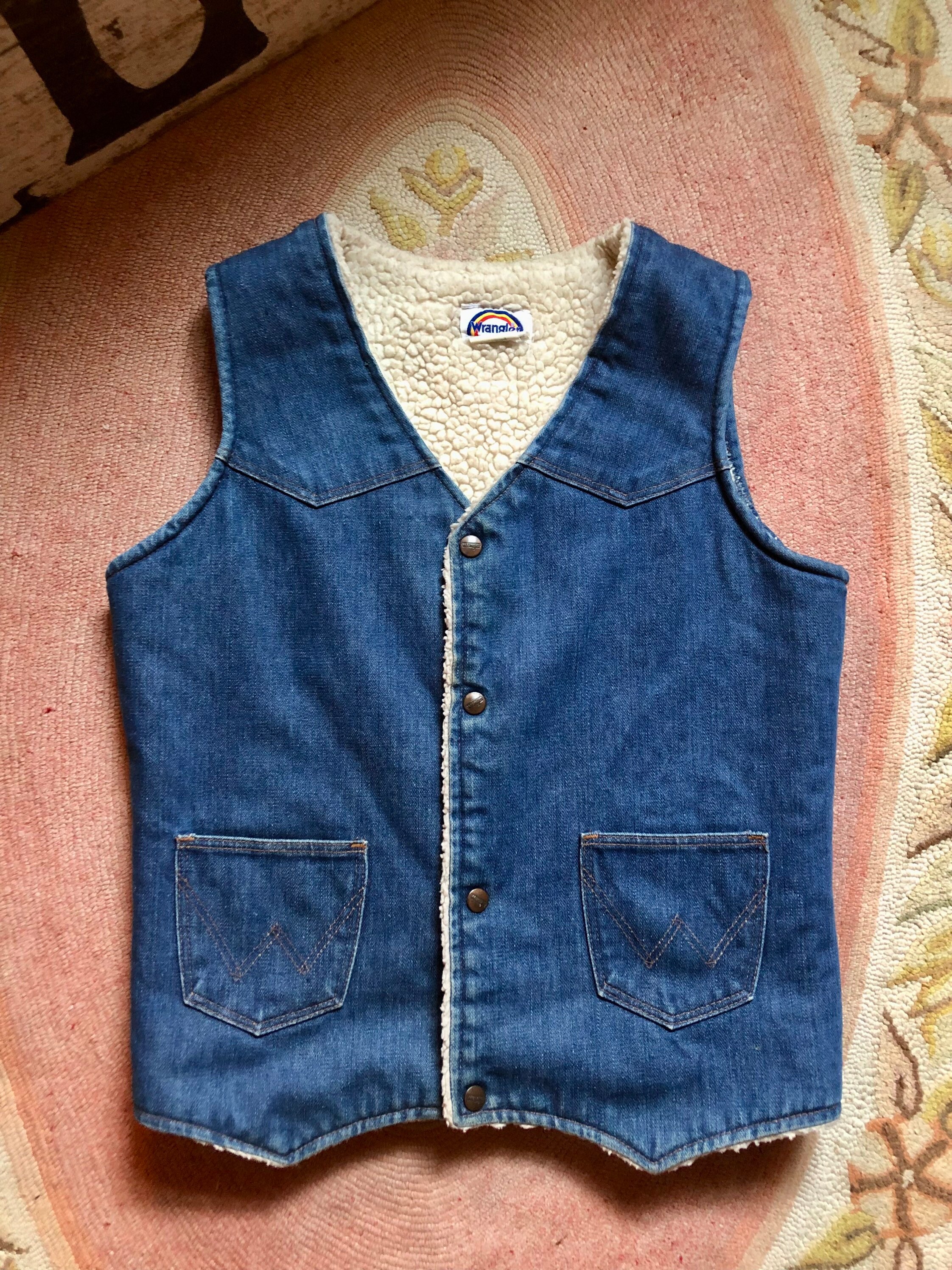 Amazing 1970s/80s Vintage Wrangler Sherpa Lined Denim Vest - Etsy Denmark Amazing 1970s/80s Vintage Wrangler Sherpa Lined Denim Vest - Etsy Denmark