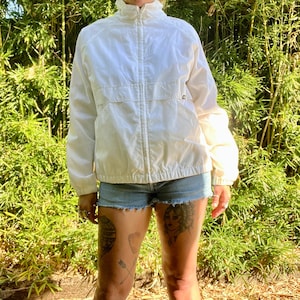 Pacific Trail 1990’s vintage white windbreaker jacket with hood unisex size medium/large