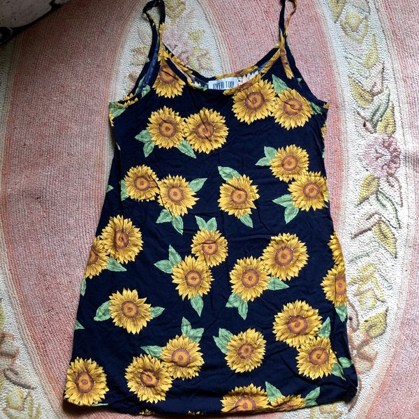 Adorable 1990’s vintage sunflower mini dress or tunic women’s size small/medium