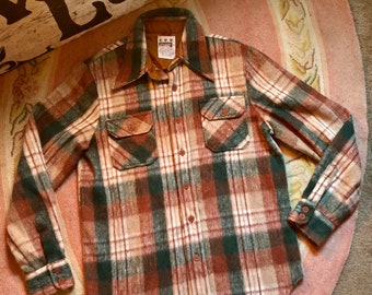 Montgomery ward 1970’s vintage  plaid grunge hippie boho flannel shirt mens or women’s size medium/large