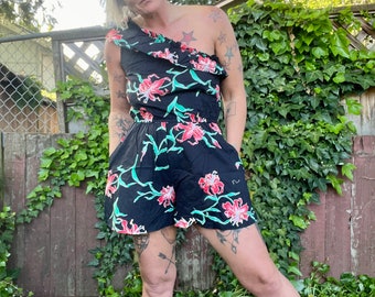 Hana Hawaiian 1980’s vintage one shoulder strapless floral romper women’s size small/medium