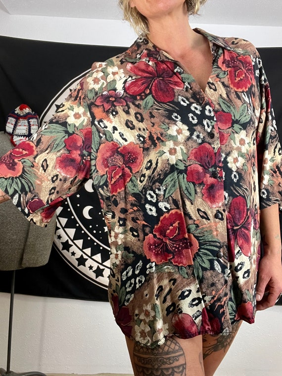 1980’s vintage plus size leopard floral print but… - image 4