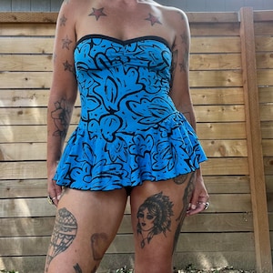 Cutie 1980’s vintage black and blue strapless one piece swimsuit size xsmall