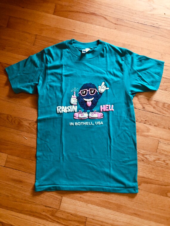 Rad raisin hell vintage unisex 1980’s T-shirt. Siz