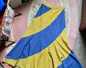 Adorable 1970’s vintage handmade denim floral prairie maxi skirt womens size xsmall