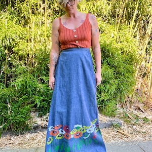 1970’s vintage denim floral wrap skirt women’s size medium/large