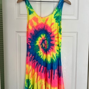 Neon tie dye anni &#39;80/&#39;90 hippie boho vintage canotta prendisole da donna taglia media