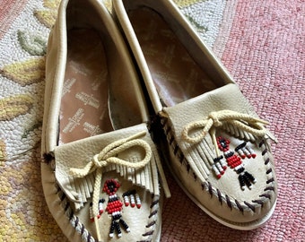 1980’s vintage thunderbird Minnetonka moccasins women’s size 8.5