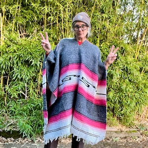 Indische Decke 1980er Jahre Bohemian Hippie Boho Poncho Damen oder Herren free size