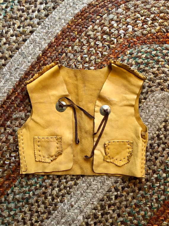 Buttery soft 1970’s vintage leather western vest.… - image 1