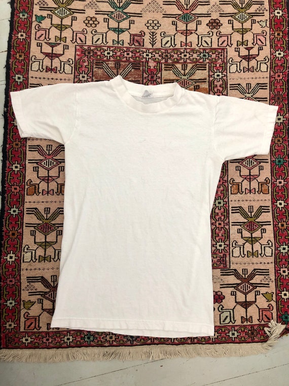1960’s vintage plain white single stitch T-shirt.