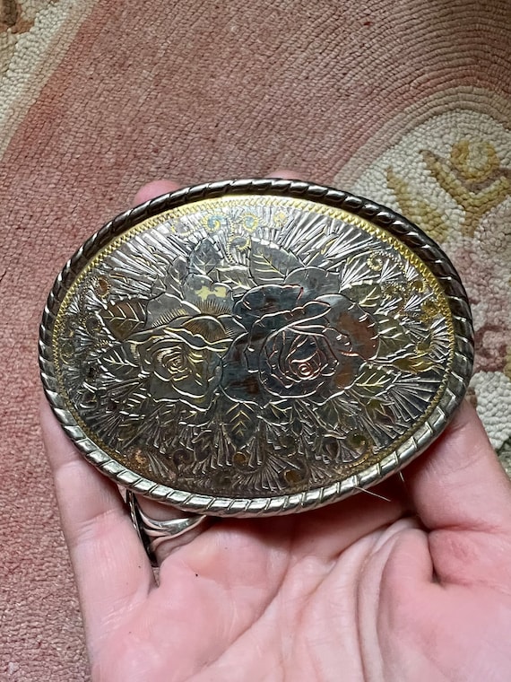 Rad 1980’s vintage floral inlay western belt buckl