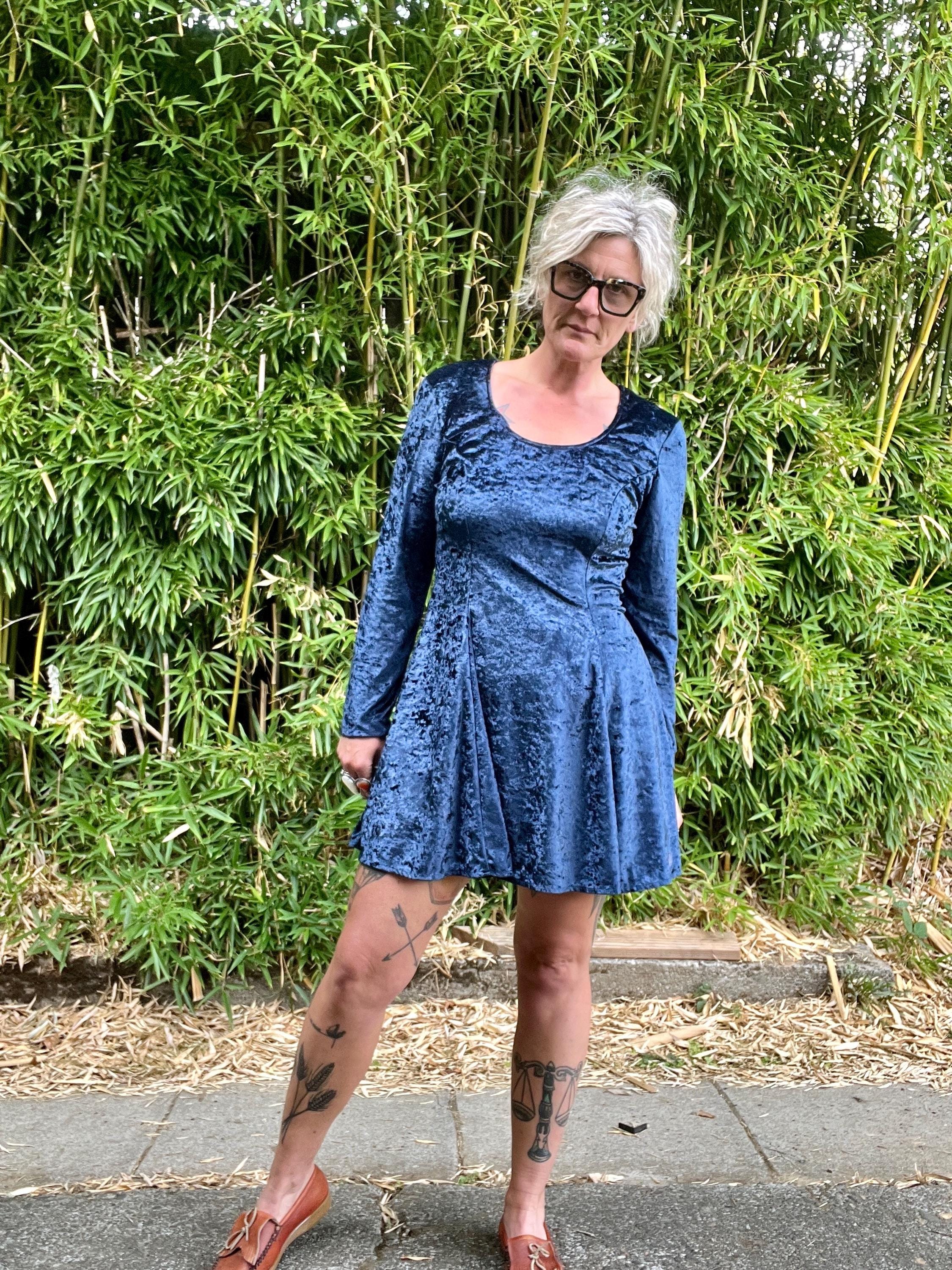 blue velvet babydoll dress 1990’s Jamie Brooke cobalt crushed long sleeve women’s size M Party outfits