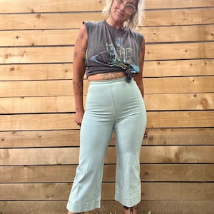 Prairie underground light wash denim gauchos/capris womens size small