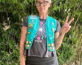 Y2K vintage Girl Scouts vest full of patches women’s size small/medium