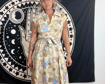 Vestido boho de poliéster com manga curta floral vintage dos anos 1970, tamanho médio feminino