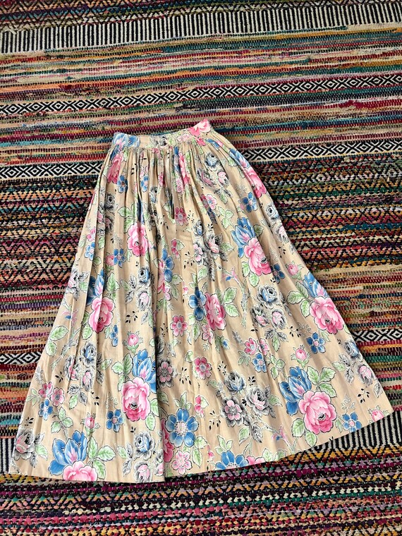 Handmade 1970’s vintage floral pleated skirt wome… - image 6