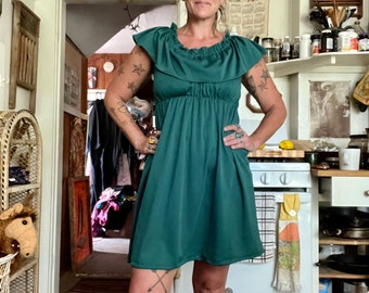 1970’s vintage hunter green off the shoulder empire waist polyester dress womens size medium