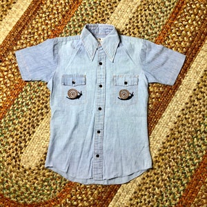 70's Montgomery Ward Chambray Short Sleeve Button Down Shirt 70's Montgomery Ward Chambray Short Sleeve Button Down Shirt