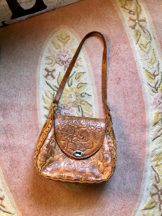 Rad 1970’s vintage leather tooled purse