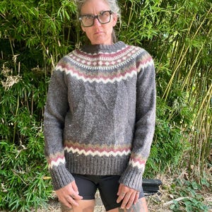 Woolrich 1990’s vintage wool abstract print pullover sweater women’s size medium