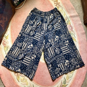 Cute! 1980’s/90’s vintage gaucho capri pants womens size small/medium
